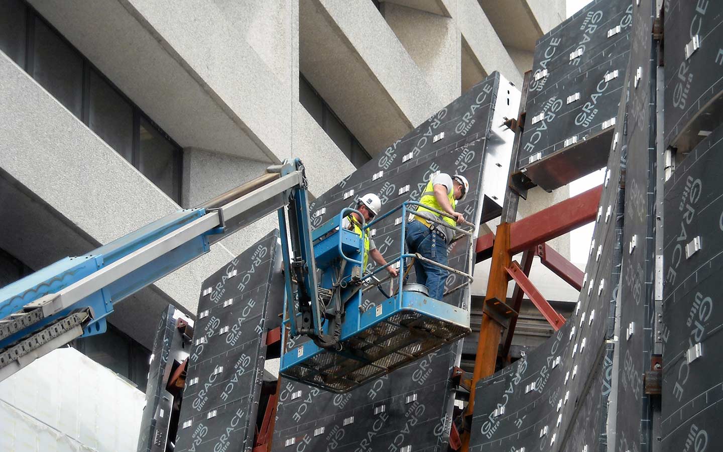 Zahner Field Operators install clips on the ZEPPS structure.