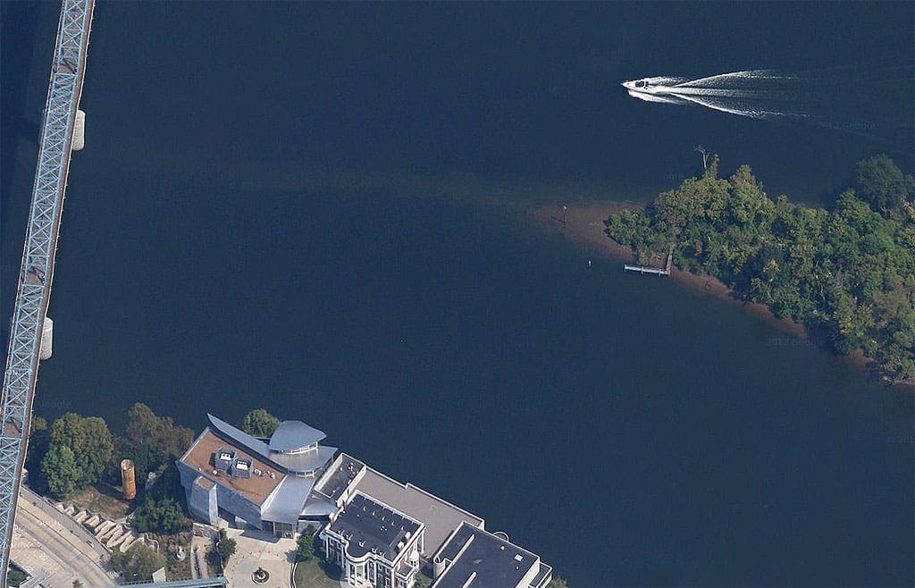 Aerial view of the Hunter Museum.