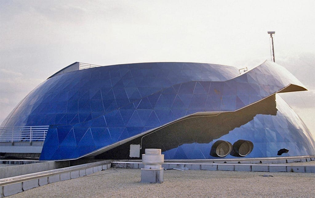 Roof of the MOSI Dome in Tampa — Dual Curvatures.