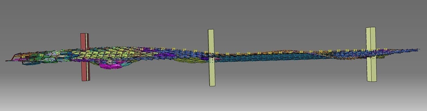 Five threaded rods support each rib. The central columns do not hold the weight of the panels.