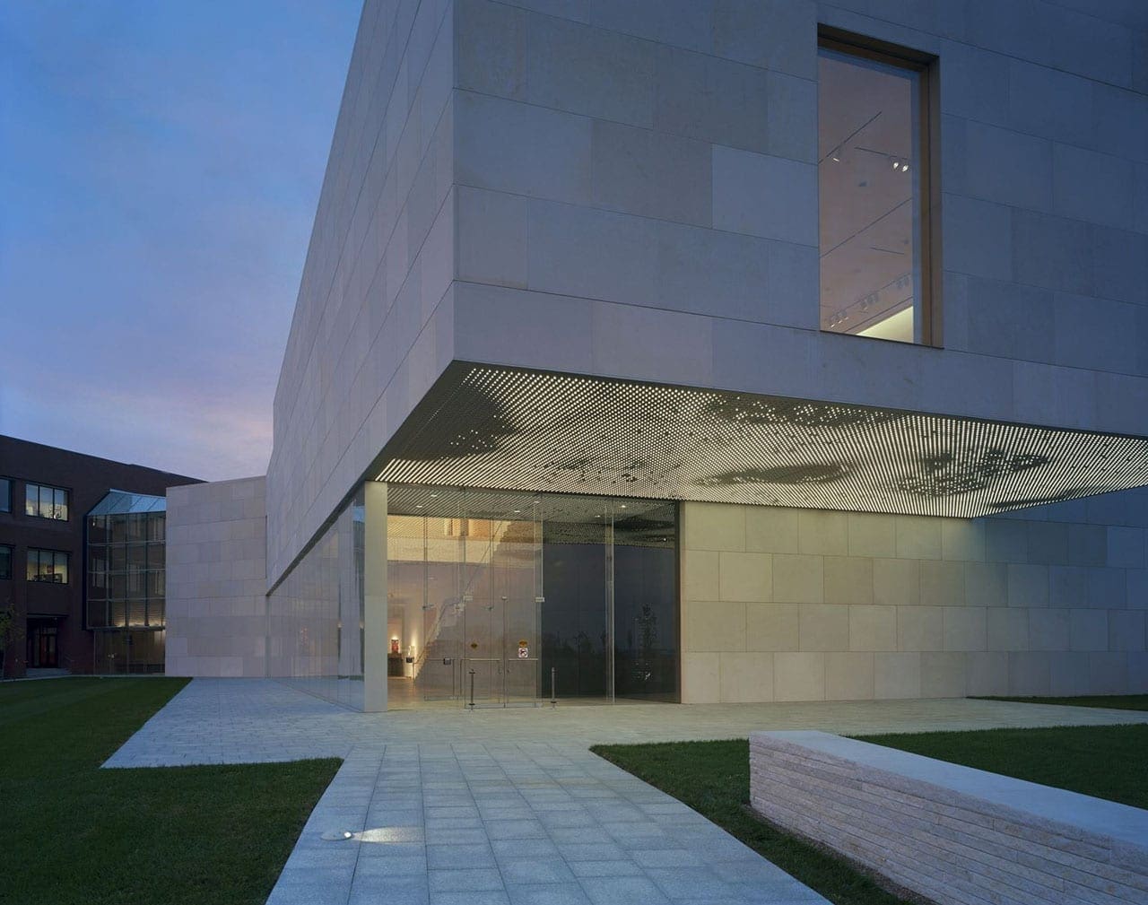 Photo of the kinetic light and soffit system developed for the Nerman Museum of ContemporaryArt.