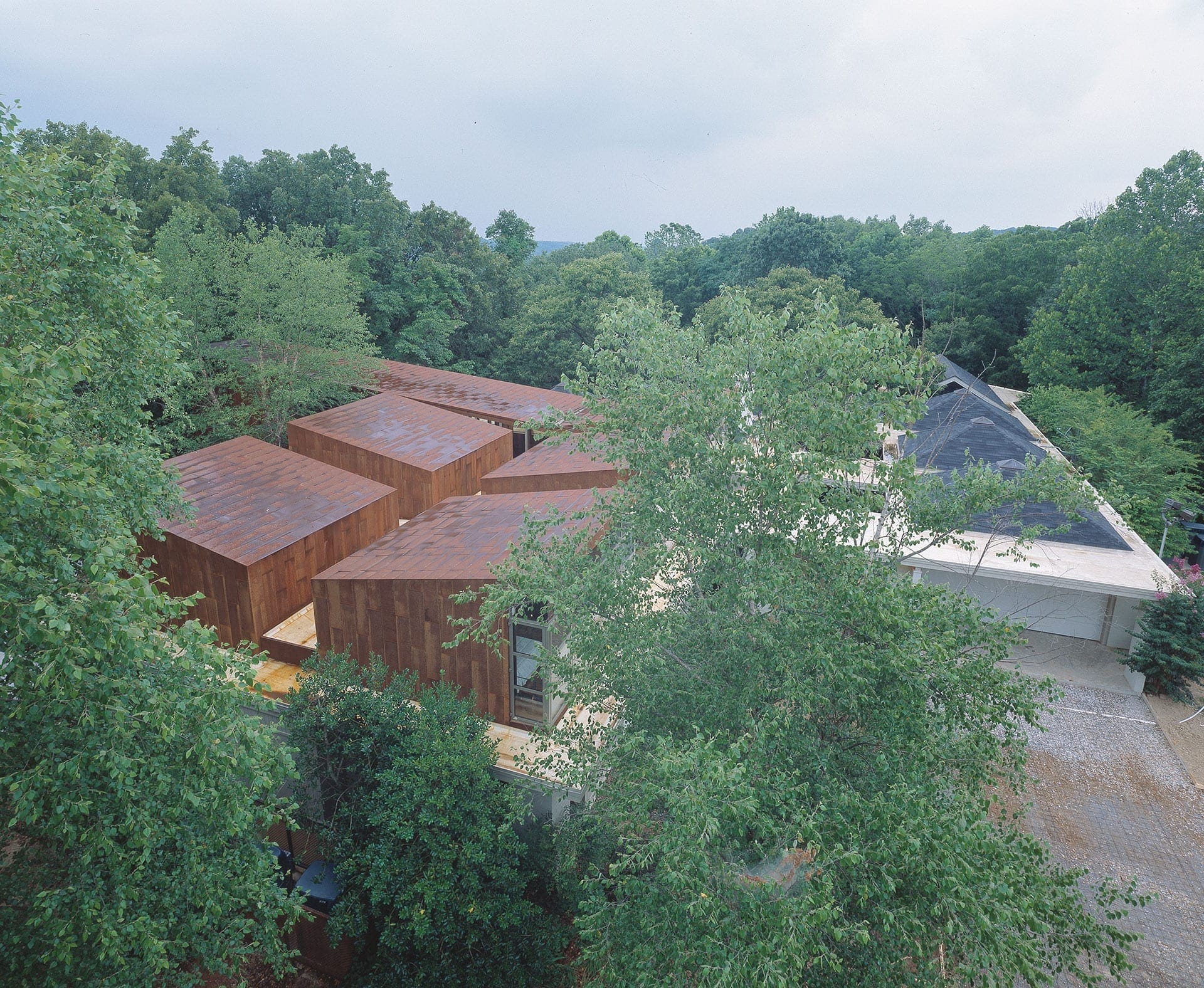 View of the Arkansas House from above.