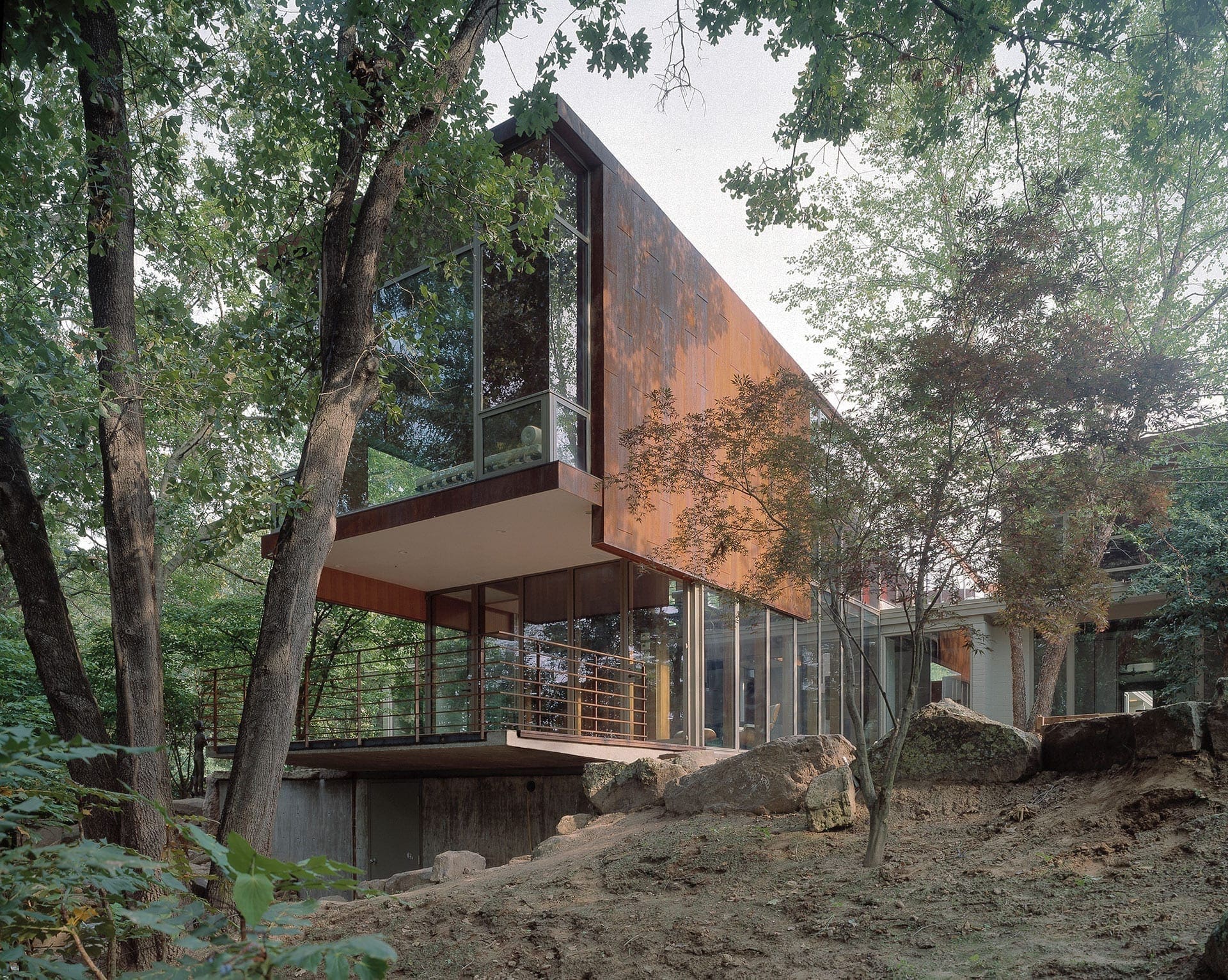 Arkansas House designed by Marlon Blackwell.