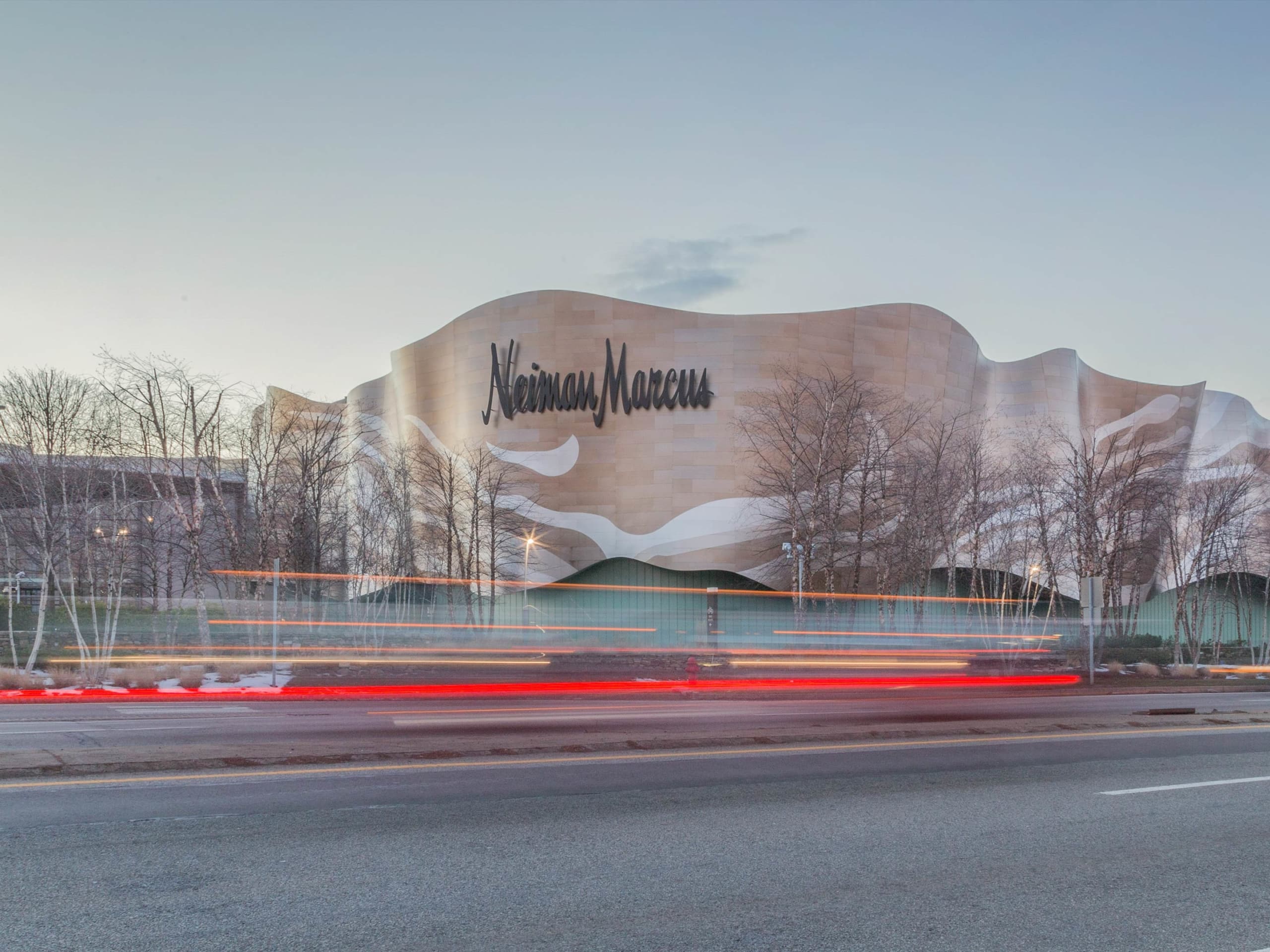 Neiman Marcus in Massachusetts, designed by Elkus Manfredi.